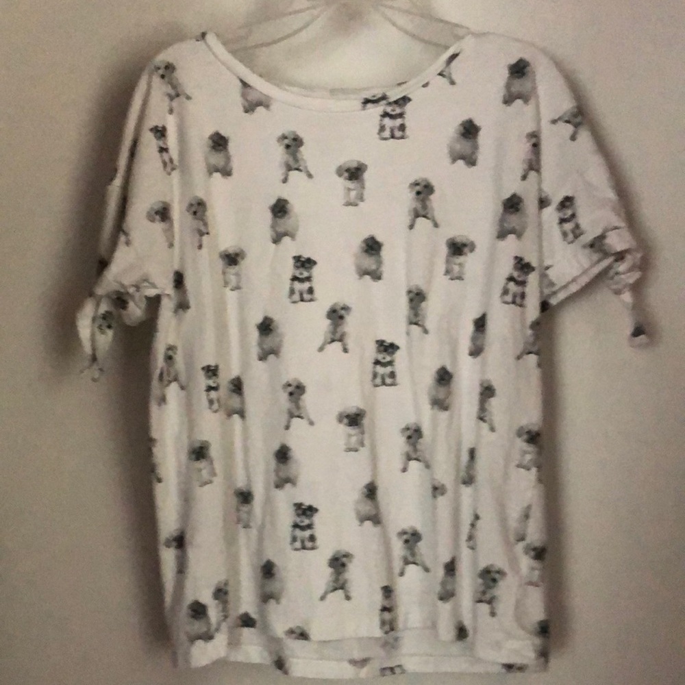 Cute little pupper t-shirt, size 10
